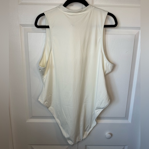 SKIMS Zip Front Sleeveless One-piece Swim sz.4X Marble - Picture 4 of 6